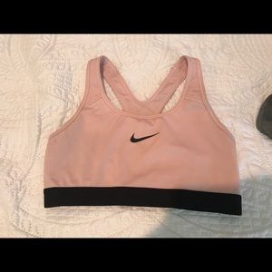 Nike sports bra medium light pink